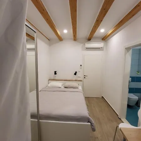 The Little Gem Bed and Breakfast