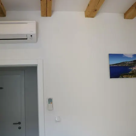 The Little Gem Bed & Breakfast Komiža