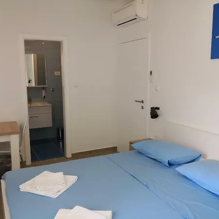 Bed and Breakfast The Little Gem 4*