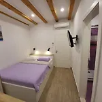 The Little Gem Bed & Breakfast 4*