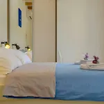 לינה וארוחת בוקר The Little Gem Komiža