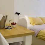 The Little Gem 4*
